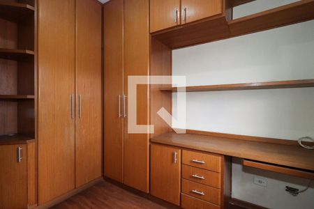 Casa à venda com 200m², 4 quartos e 5 vagas Casa à venda com 200m², 4 quartos e 5 vagasQuarto 4