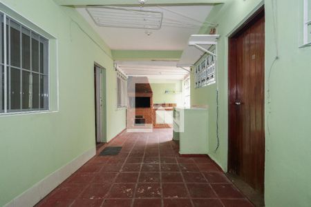 Casa à venda com 200m², 4 quartos e 5 vagas Casa à venda com 200m², 4 quartos e 5 vagasÁrea externa