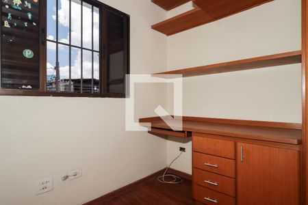 Casa à venda com 200m², 4 quartos e 5 vagas Casa à venda com 200m², 4 quartos e 5 vagasQuarto 3