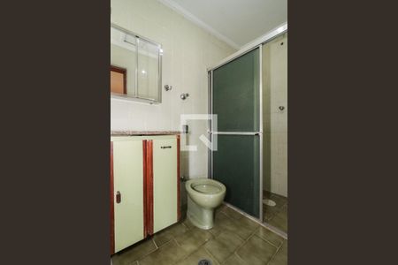 Casa à venda com 200m², 4 quartos e 5 vagas Casa à venda com 200m², 4 quartos e 5 vagasBanheiro da Suíte