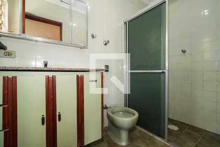 Casa à venda com 200m², 4 quartos e 5 vagas Casa à venda com 200m², 4 quartos e 5 vagasBanheiro da Suíte