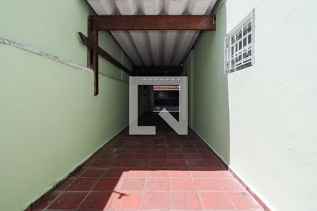 Casa à venda com 200m², 4 quartos e 5 vagas Casa à venda com 200m², 4 quartos e 5 vagasGaragem