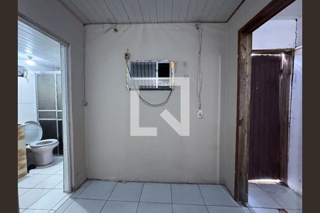 Casa à venda com 300m², 3 quartos e 2 vagas Casa à venda com 300m², 3 quartos e 2 vagasQuarto 3