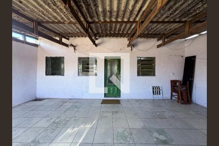 Casa à venda com 300m², 3 quartos e 2 vagas Casa à venda com 300m², 3 quartos e 2 vagasÁrea Externa