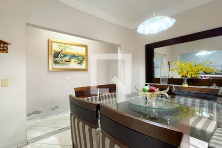 Casa à venda com 247m², 3 quartos e 4 vagas Casa à venda com 247m², 3 quartos e 4 vagasSala de Jantar