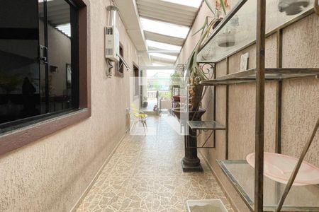 Casa à venda com 247m², 3 quartos e 4 vagas Casa à venda com 247m², 3 quartos e 4 vagasQuintal