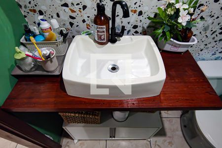 Casa à venda com 852m², 4 quartos e 6 vagas Casa à venda com 852m², 4 quartos e 6 vagasbanheiro social