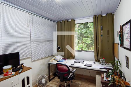 Casa à venda com 852m², 4 quartos e 6 vagas Casa à venda com 852m², 4 quartos e 6 vagasterraço - quarto