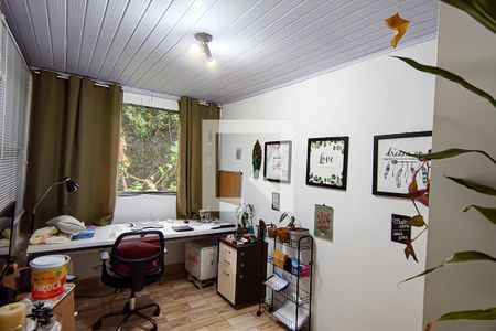 Casa à venda com 852m², 4 quartos e 6 vagas Casa à venda com 852m², 4 quartos e 6 vagasterraço - quarto