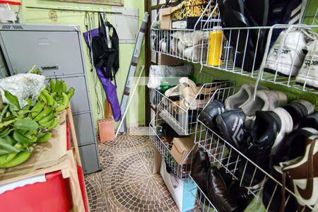 Casa à venda com 852m², 4 quartos e 6 vagas Casa à venda com 852m², 4 quartos e 6 vagasvaranda - deposito