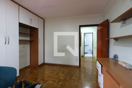 Casa à venda com 193m², 3 quartos e 4 vagasQuarto 2