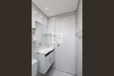 Apartamento à venda com 51m², 2 quartos e 1 vaga Apartamento à venda com 51m², 2 quartos e 1 vagaBanheiro