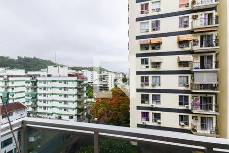 Apartamento à venda com 104m², 2 quartos e 1 vagaVaranda