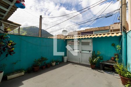 Casa à venda com 129m², 3 quartos e 1 vaga Casa à venda com 129m², 3 quartos e 1 vagaQuintal
