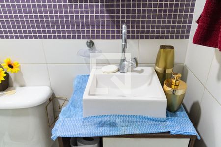 Casa à venda com 129m², 3 quartos e 1 vaga Casa à venda com 129m², 3 quartos e 1 vagaBanheiro Social