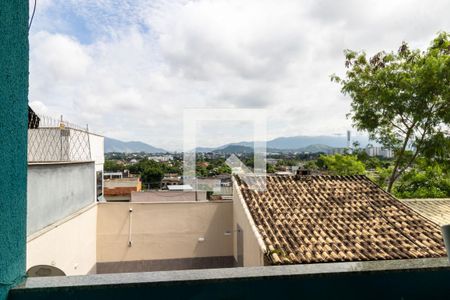 Casa à venda com 129m², 3 quartos e 1 vaga Casa à venda com 129m², 3 quartos e 1 vagaVista da Varanda do Quarto 1