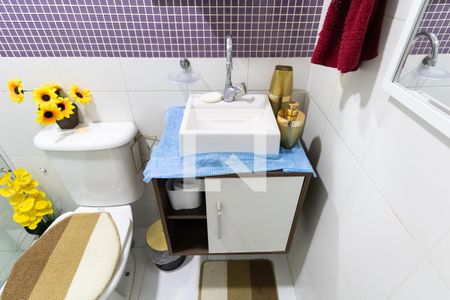 Casa à venda com 129m², 3 quartos e 1 vaga Casa à venda com 129m², 3 quartos e 1 vagaBanheiro Social