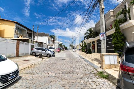 Casa à venda com 129m², 3 quartos e 1 vaga Casa à venda com 129m², 3 quartos e 1 vagaVista da Rua