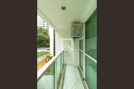 Varanda do quarto  de apartamento à venda com 1 quarto, 58m² em Lagoa, Rio de Janeiro