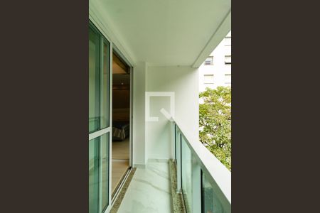 Detalhe da varanda do quarto  de apartamento à venda com 1 quarto, 58m² em Lagoa, Rio de Janeiro