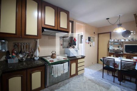 Apartamento à venda com 179m², 3 quartos e 3 vagasCozinha