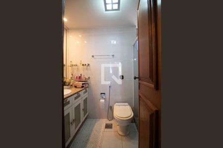 Apartamento à venda com 179m², 3 quartos e 3 vagasBanheiro da Suíte