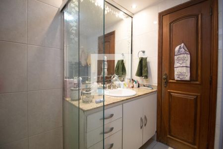 Apartamento à venda com 179m², 3 quartos e 3 vagasBanheiro social 1