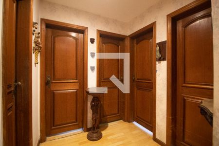 Apartamento à venda com 179m², 3 quartos e 3 vagasCorredor