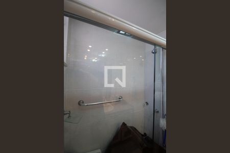 Apartamento à venda com 179m², 3 quartos e 3 vagasBanheiro da Suíte - box