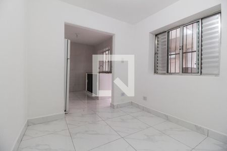 Sala de casa para alugar com 1 quarto, 42m² em Jardim Boa Vista, Carapicuíba
