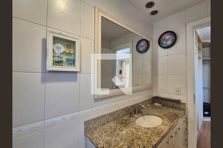 Apartamento à venda com 319m², 4 quartos e 3 vagas Apartamento à venda com 319m², 4 quartos e 3 vagasBanheiro 2 do Quarto 1