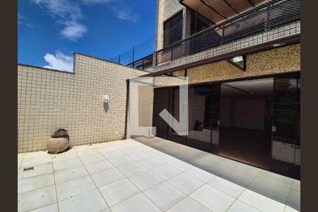 Apartamento à venda com 319m², 4 quartos e 3 vagas Apartamento à venda com 319m², 4 quartos e 3 vagasVaranda da Sala