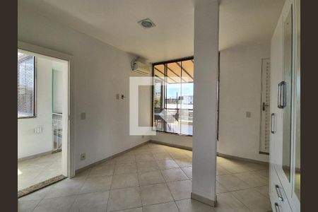 Apartamento à venda com 319m², 4 quartos e 3 vagas Apartamento à venda com 319m², 4 quartos e 3 vagas Quarto 3