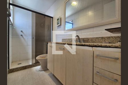 Apartamento à venda com 319m², 4 quartos e 3 vagas Apartamento à venda com 319m², 4 quartos e 3 vagasBanheiro 2 do Quarto 1