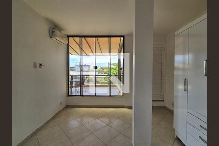 Apartamento à venda com 319m², 4 quartos e 3 vagas Apartamento à venda com 319m², 4 quartos e 3 vagas Quarto 3