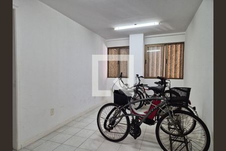 Apartamento à venda com 319m², 4 quartos e 3 vagas Apartamento à venda com 319m², 4 quartos e 3 vagasÁrea comum