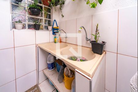 Casa à venda com 100m², 3 quartos e 2 vagas Casa à venda com 100m², 3 quartos e 2 vagasÁrea de Serviço