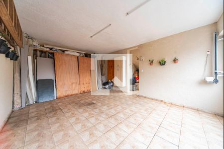 Casa à venda com 100m², 3 quartos e 2 vagas Casa à venda com 100m², 3 quartos e 2 vagasGaragem