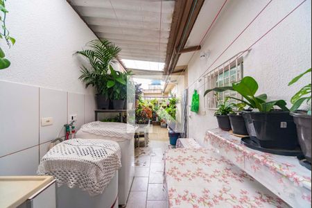 Casa à venda com 100m², 3 quartos e 2 vagas Casa à venda com 100m², 3 quartos e 2 vagasÁrea de Serviço