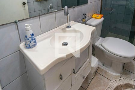 Casa à venda com 100m², 3 quartos e 2 vagas Casa à venda com 100m², 3 quartos e 2 vagasBanheiro Social