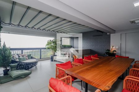 Apartamento à venda com 164m², 2 quartos e 3 vagas Apartamento à venda com 164m², 2 quartos e 3 vagasCobertura