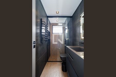 Apartamento à venda com 164m², 2 quartos e 3 vagas Apartamento à venda com 164m², 2 quartos e 3 vagasBanheiro da Suíte 1