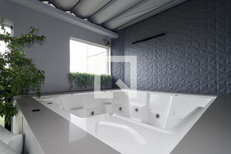 Apartamento à venda com 164m², 2 quartos e 3 vagas Apartamento à venda com 164m², 2 quartos e 3 vagasCobertura