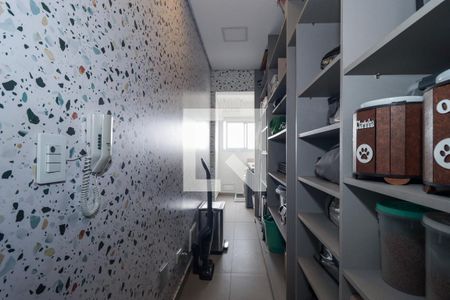 Apartamento à venda com 164m², 2 quartos e 3 vagas Apartamento à venda com 164m², 2 quartos e 3 vagasDespensa