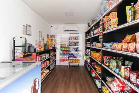 Apartamento à venda com 42m², 2 quartos e 1 vaga Apartamento à venda com 42m², 2 quartos e 1 vagaMercadinho