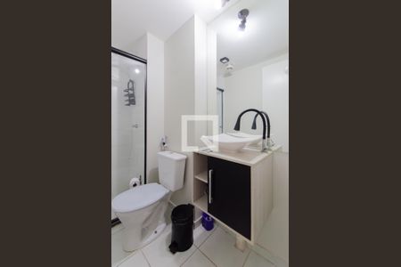 Banheiro Social de kitnet/studio para alugar com 1 quarto, 24m² em Sé, São Paulo