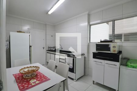 Apartamento para alugar com 140m², 4 quartos e 1 vaga Apartamento para alugar com 140m², 4 quartos e 1 vagaCozinha