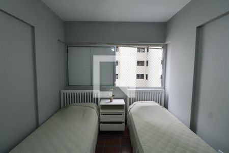 Apartamento para alugar com 140m², 4 quartos e 1 vaga Apartamento para alugar com 140m², 4 quartos e 1 vagaQuarto