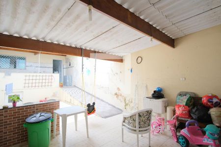 Casa de condomínio à venda com 148m², 3 quartos e 1 vagaQuintal