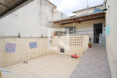 Casa de condomínio à venda com 148m², 3 quartos e 1 vagaQuintal